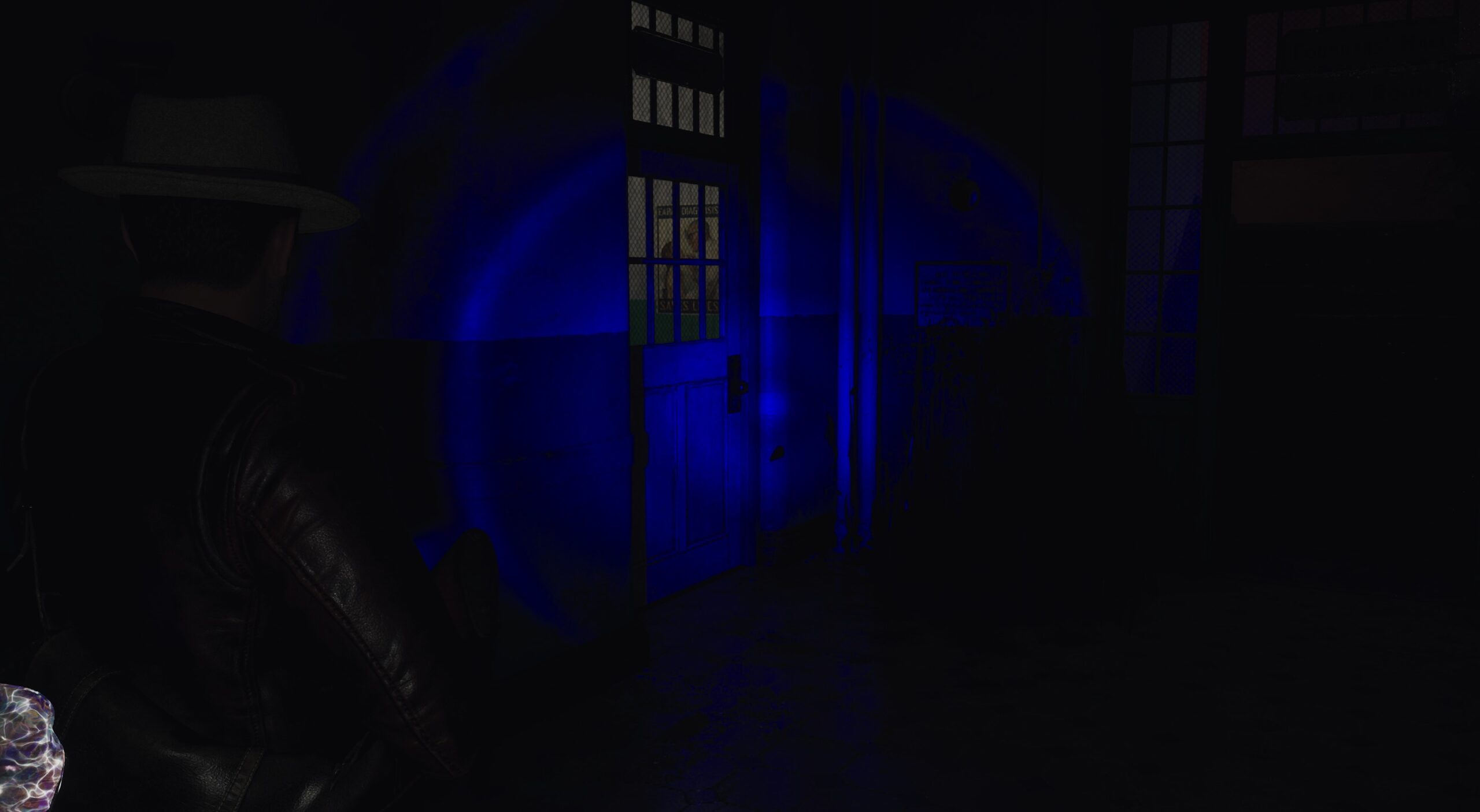 A blue flashlight beam with banding at its edges